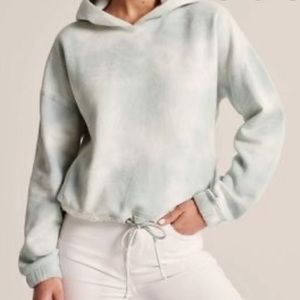 Abercrombie cropped sweatshirt